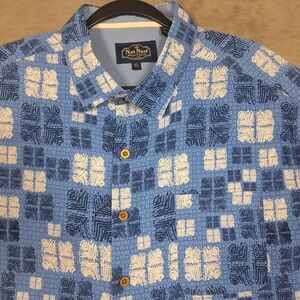 Nat Nast Shirt Mens XL Blue white Geometric all over print Silk‎ Blend S/S